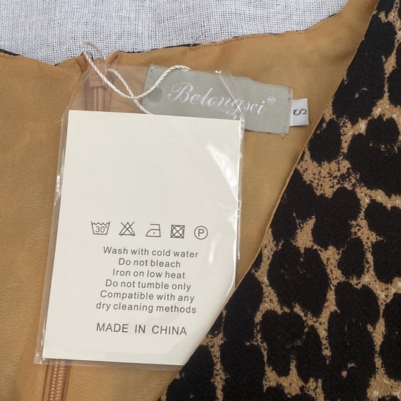 Belongsci NWT animal print shift dress with plumage sleeves. - Picture 8 of 12